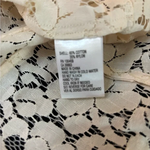 Chic Lace Tank Top in Cream size large, perfect for layering - Picture 5 of 6